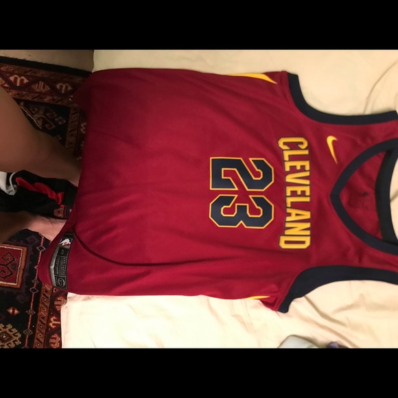Lebron jersey from 2017 - Picture 1 of 4